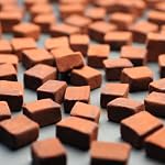 OCS 不揃いの訳あり濃厚生チョコ100個入り