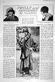 1923 フリルの軽薄さのカンジダ方法 Frilled コート Genevieve はヘルメットに羽をつけます