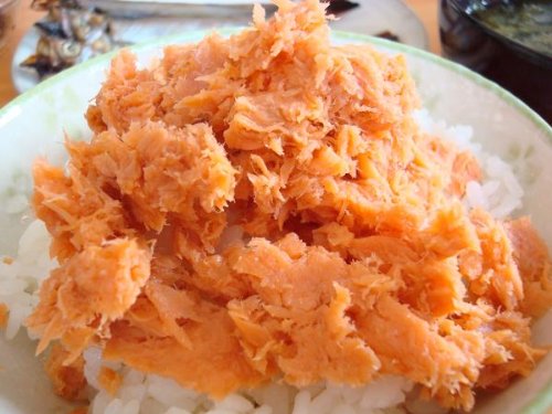 ≪築地丸中≫　鮭のフレーク１kg！