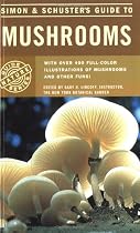 Simon & Schuster's Guide to Mushrooms
