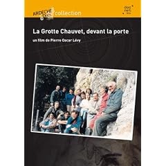 La Grotte Chauvet, devant la porte