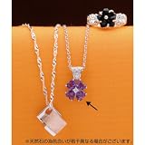 幸せの四葉のクローバーペンダント