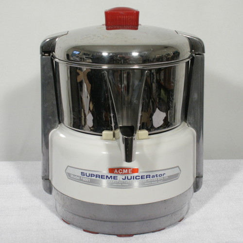 Acme 6001 Juicerator 550Watt Juice Extractor, Quite White