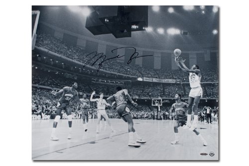 Chicago Bulls Michael Jordan Autographed 1982 NCAA Championship Shot Photo (Unframed)