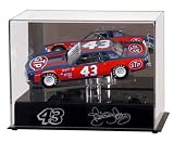  : Richard Petty 1/24th Die Cast Display Case with Platform