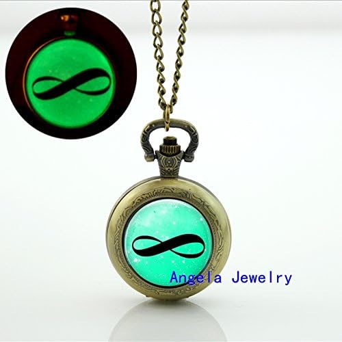 Pretty Lee Fashion Infinity Glowing Pocket Watch Floating Glass Lockets Necklace Glow in The Dark Jewelry Necklace