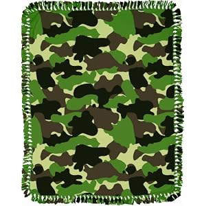 Daisy-Kingdom-No-Sew-Microfleece-Throw-Kit-Camo