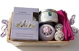Wellness Geschenkset Lavendel 7 tlg. , Raumduft für die Steckdose, Duftkerze, Badebombe, 2x Badetrüffel, Handtuch 30/50 lila -pink im Bambuskorb