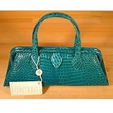 なんともいえないグリーンの美しいクロコダイルバッグ。美術鑑賞やパーティーに。センターカット。