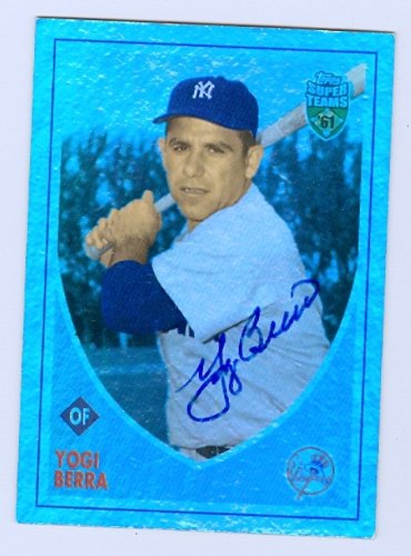 Yogi Berra autographed Baseball Card (New York Yankees) Topps Super Team Card