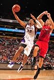 Los Angeles Clippers v Phoenix Suns: Grant Hill and Blake Griffin Photographic Poster Print by Barry Gossage, 16x24
