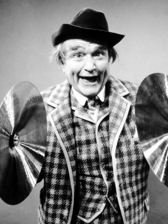 Red Skelton as Clem Kadiddlehopper