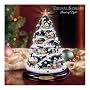 Thomas Kinkade A Holiday Gathering Illuminated Christmas Tree: Holiday Home Decoration by The Bradford Editions