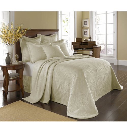 King Charles Matelasse King Bedspread Ivory Bestseller! KCup packs2