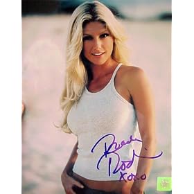 Brande Roderick -Grey Top- 16x20 Autographed Photograph