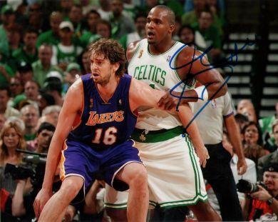 Signed Glen Davis Photograph - 16x20 Boston Celtics NBA - Autographed MLB Photos