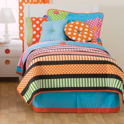 Little Miss Matched Zany Flowers Full Quilt with Two Bonus Pillows