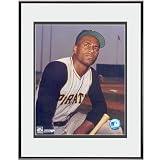 PhotoFile Pittsburgh Pirates Roberto Clemente Kneeling Framed Photo