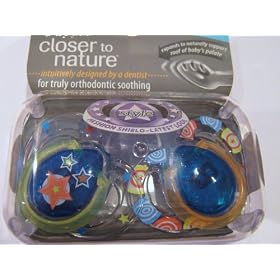 TOMMEE TIPPEE LATEST CTN *STYLE* SOOTHERS 3-9M BPA FREE BOYS