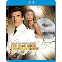 The Man with the Golden Gun [Blu-ray]
