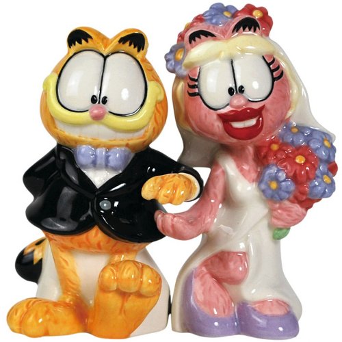 Westland Giftware Magnetic Ceramic Salt and Pepper Shaker Set, Garfield Wedding