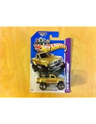 2013 Hot Wheels Hw Showroom - 1987 Toyota Pickup Truck - Tan