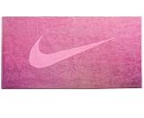 NIKE Swoosh Medium Sportstuch