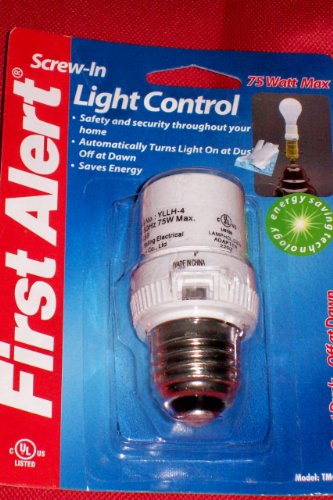 First Alert Screw-in Light Control 75W TM420