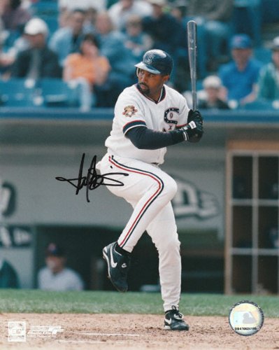 Harold Baines Autographed Photograph - Chicago White Sox Signed 8x10 Picture