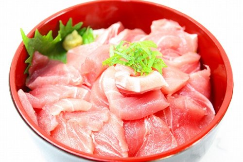 築地の王様 築地の極上。メバチまぐろ中トロ 1kg 築地の王様ブランドまぐろ とろける美味いしさで人気ダントツ1番は中トロ。 鮪 まぐろ マグロ メバチマグロ メバチまぐろ 目鉢まぐろ トロ 中トロ 築地 レシピ ギフト