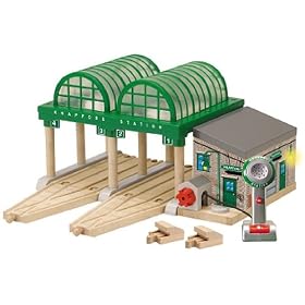 Thomas And Friends Wooden Railway - Deluxe Knapford Station
