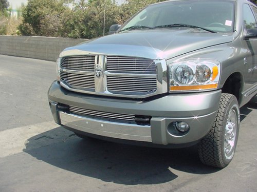 06-07 Dodge Ram (w/tow hooks) Polished Aluminum Bumper Grille