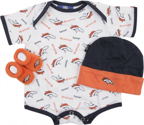 Denver Broncos Newborn 0-3 Month Booty Gift Set