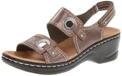 clarks women's flip province flip flop