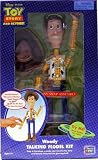 Eigenschaften Disney Pixar / Thinking TOY Toy Story / Toy Story 2001 - Store Exclusive - WOODY - Talking Model Kit (englisch) - Easy Snap On - ca.30cm - OVP