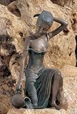 Eigenschaften Galerie diValore  / Skulptur - Letizia - Hochwertige Gartenskulptur - wasserspeiend, Skulptur ohne Pumpe, zu beziehen über Fachhandel - des Künstlers Schapawalowa