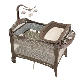 Graco Pack 'n Play Playard with Bassinet & Changer