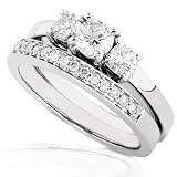 3/8ctw Three Stone Round Brilliant Diamond Wedding Ring Set in 14kt White Gold (HI/I1-I2)