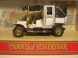 Review Matchbox Y28-C / Model of Yesteryear Y28-C 1907 Unic Taxi. White, London.