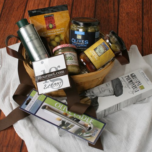 Olive Lover's Gift Basket (4.5 pound) by igourmet