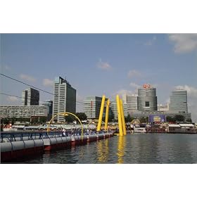 photographie Danube Park on Danube River. est disperible en (L x H): 60 x 40 cm de A. Christiani