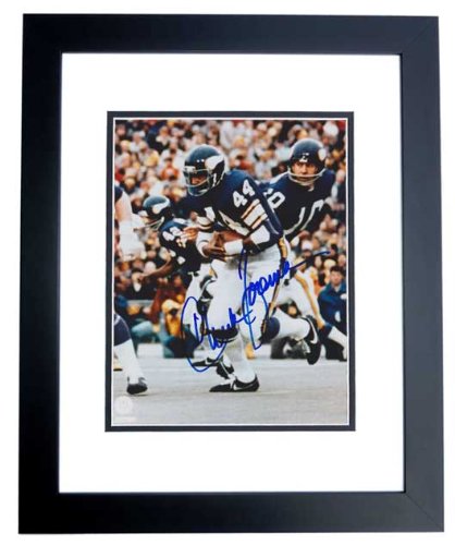 Chuck Foreman Signed Photograph - 8x10 BLACK CUSTOM FRAME - Autographed NFL PhotosB00COXFU6K