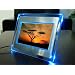 17,78cm (7" Zoll) Digitaler Bilderrahmen SILBER mit blauen LED-Leuchten - JETZT NEU: DIGITAL PANEL UND 800X480 H�HERE AUFL�SUNG F�R BRILLANTE BILDQUALIT�T!!! Bilder-Videos-Musik in einem!!!