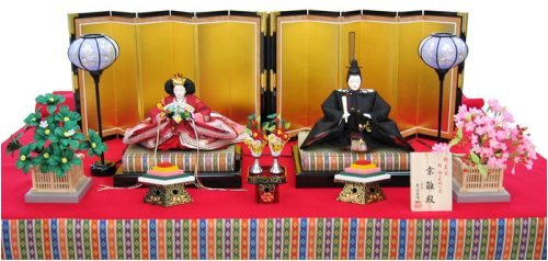 秀光オリジナル限定品 雛人形衣装着親王平飾りセット コントラストを巧みに表現した寿峰らしさが表れた作品。京人形の華やかさがあります