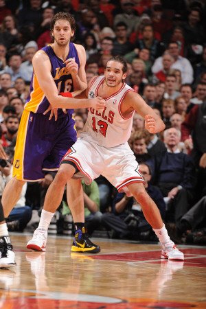Los Angeles Lakers v Chicago Bulls: Joakim Noah and Pau Gasol Photographic Poster Print by Andrew Bernstein, 28x42