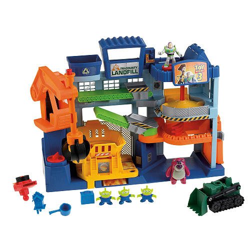 Toy Story 3 Tri-County Landfill Play Set: Recreate The Movie With The Top Christmas Toy For 2010
