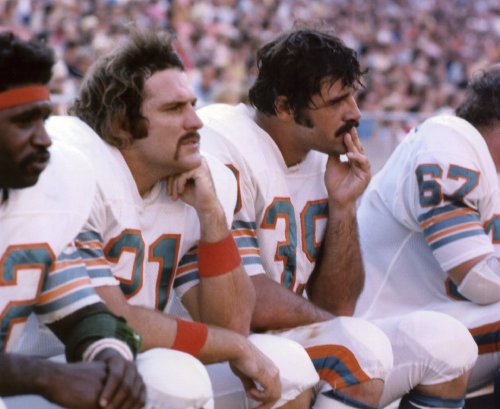 MERCURY MORRIS-JIM KIICK-LARRY CSONKA MIAMI DOLPHINS 8X10 SPORTS ACTION PHOTO (A)