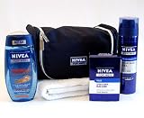 Geschenke zu Weihnachten Set TRAVEL MAN mit NIVEA FOR MEN Duschbad und Rasiergel mit After Shave Balsam sowie Waschtasche und Handtuch als Geburtstagsgeschenke Set