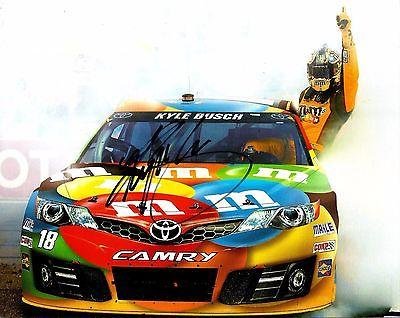 2014 Kyle Busch M&M's SNICKERS NASCAR RACING Signed Auto 8x10 Postcard - Autographed Photos