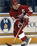 STEVE YZERMAN DETROIT RED WING 8 X 10 SPORTS ACTION PHOTO (H)